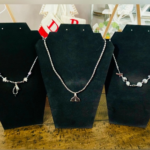 5️⃣0️⃣% OFF  BUNDLE 61 PIECES OF JEWELRY - Picture 9 of 15